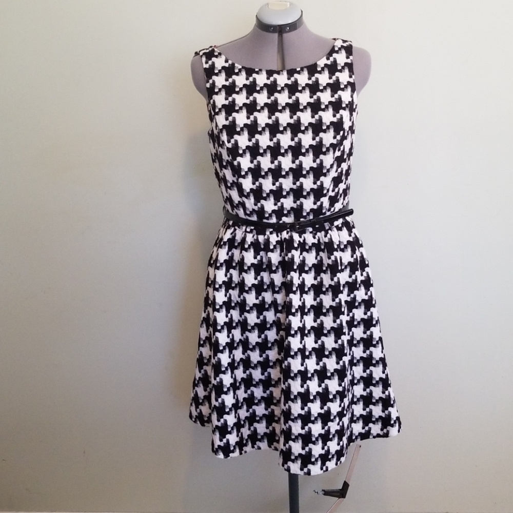 Houndstooth dress (w/pockets!). Jessica Simpson